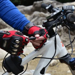 Wuben B1 Rechargeable Bike Light (3600 Lumen) 26 Wuben B1 Rechargeable Bike Light (3600 Lumen) -Outdoor Equipment Store FXHdah73qhF5QT24MjkE71p1QBarye metaV3ViZW4gQmlrZSAxLnBuZw