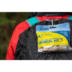 Adventure Medical Kits Adventure Medical Kit - Ultralight/Watertight .3 -Outdoor Equipment Store PbTKZDCILa8Ph2d9Abv5mNXpv2ITGE metaTWVkIEtpdC4zLi4uanBlZw3D3D 1 1