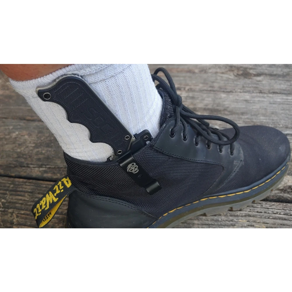 SOG Instinct Mini Neck Knife, Black G10, NB1012-CP 6 SOG Instinct Mini Neck Knife, Black G10, NB1012-CP - Image 4