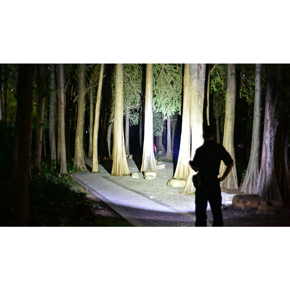 WUBEN T101 Pro Rechargeable Searchlight (3500 Lumens, 500 Metres) 7 WUBEN T101 Pro Rechargeable Searchlight (3500 Lumens, 500 Metres) - Image 5