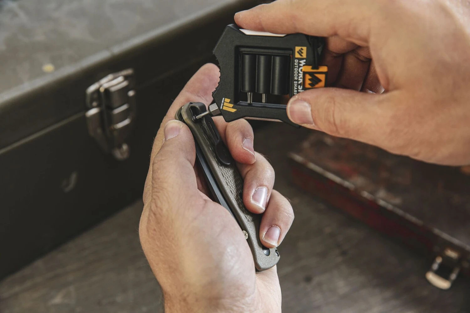 Work Sharp WSEDCMCR Micro Sharpener And Knife Tool 5 Work Sharp WSEDCMCR Micro Sharpener And Knife Tool - Image 3