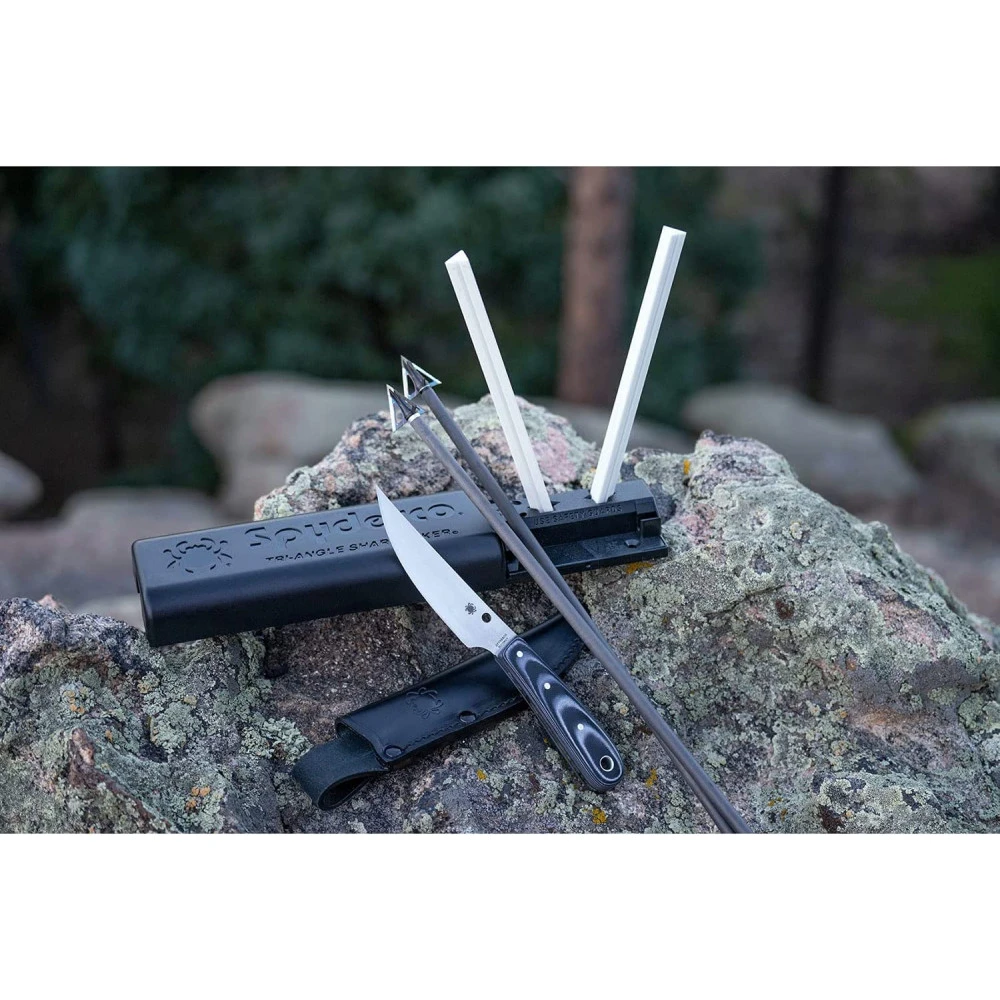 Spyderco Tri-Angle Sharpmaker With Instructional DVD - 204MF 10 Spyderco Tri-Angle Sharpmaker With Instructional DVD - 204MF - Image 8