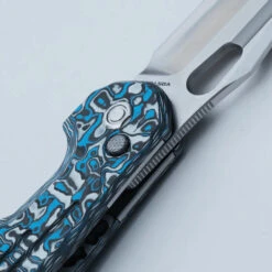 Vosteed Thunderbird - 2.98" Satin M390 Blade, Blue Cloud Carbon Fibre Handle, Trek Lock - A0310 -Outdoor Equipment Store h2GlhZbTjJhxAONjr3tXWPKjj0QDbx metadGh1bmRlcmJpcmQtQTAzMTBfNS53ZWJw
