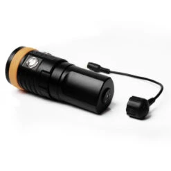 OrcaTorch D900V Rechargeable Video Dive Light With Four Colour Outputs (2200 Lumens, 230 Metres) -Outdoor Equipment Store j4WD9giTbgsN8dKSCHstuOseGMVBgd metaU2NyZWVuc2hvdCAyMDIzLTA4LTAyIGF0IDEuMDMuMzMgcG0ucG5n
