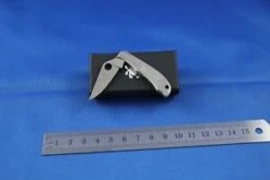 Spyderco HoneyBee - Stainless Steel Mini Keychain Knife C137P -Outdoor Equipment Store s l300 1